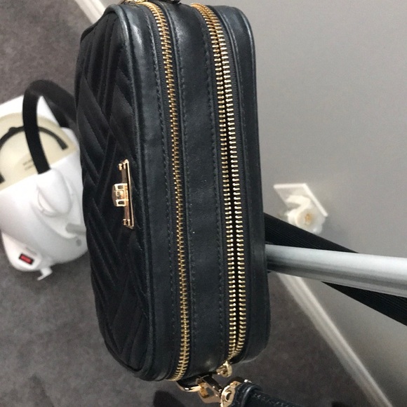 Michael Kors small cross body - Picture 3 of 8